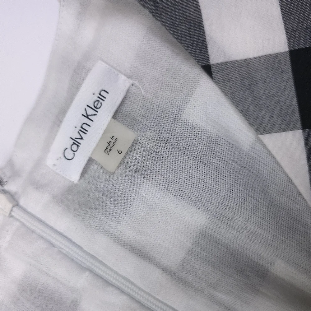 Calvin Klein Black and White Checkered Dress. Sz 6 - Picture 10 of 12